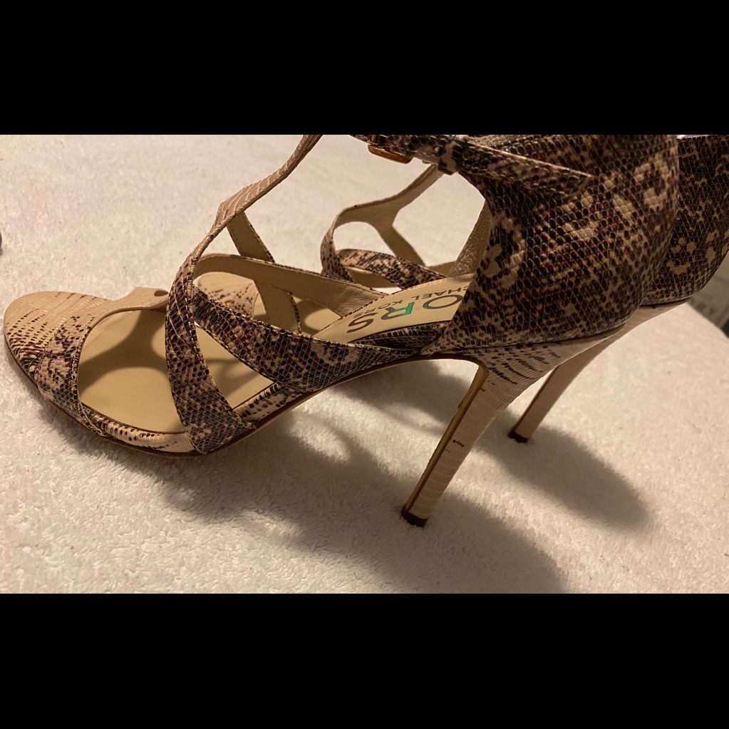 Almost Brand New  Stylish Heels By Michael Kors  Box 63